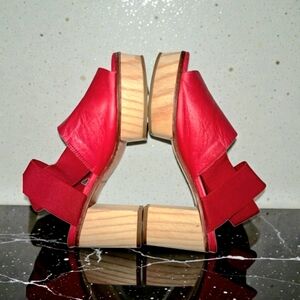 Cos Platform Sandals Red Leather Sz 5.5 EUC